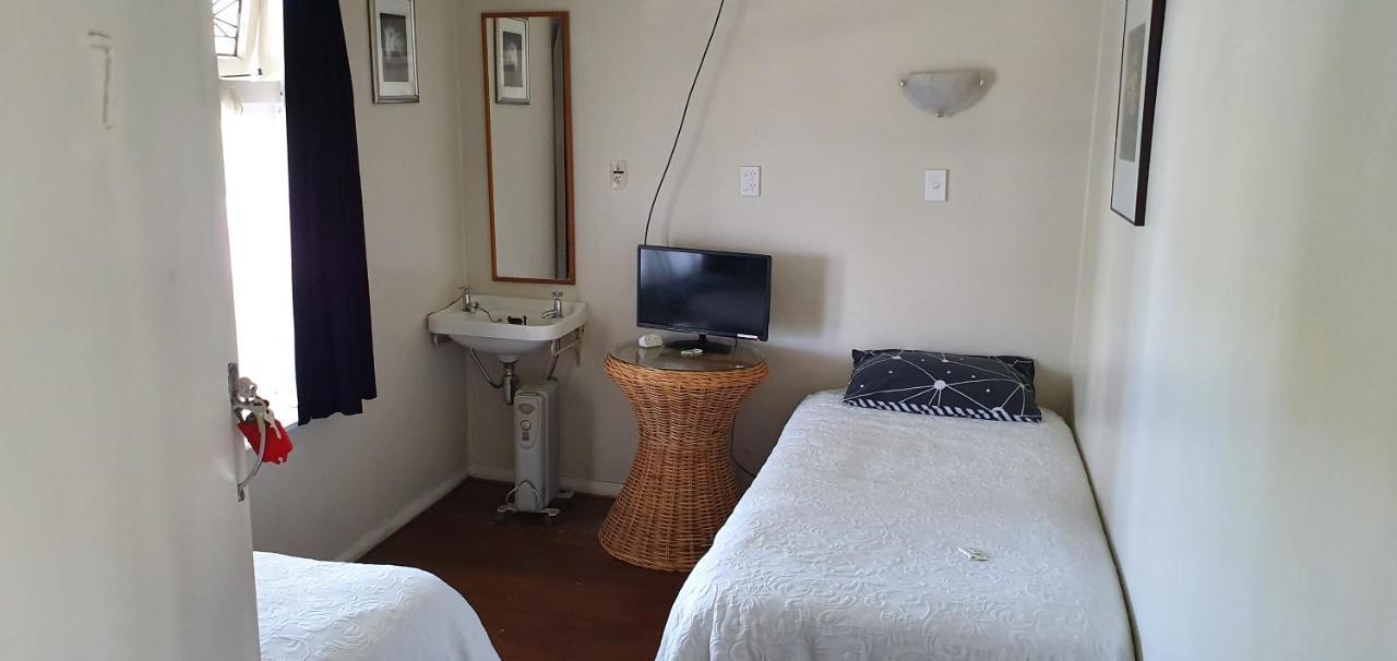 Hotel Motueka Backpackers, Loud Live Music Friday Saturday Nights Bagian luar foto